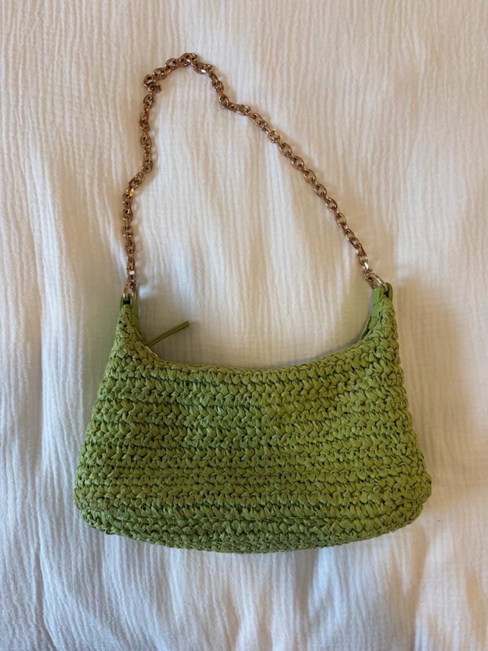 Green Woven Shoulder Bag with Gold Chain